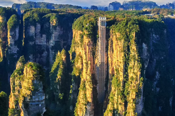 Private 2 Days Tour Zhangjiajie National Park and Tianmen Mountain