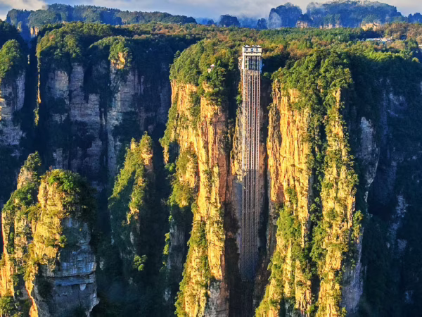 Private 2 Days Tour Zhangjiajie National Park and Tianmen Mountain